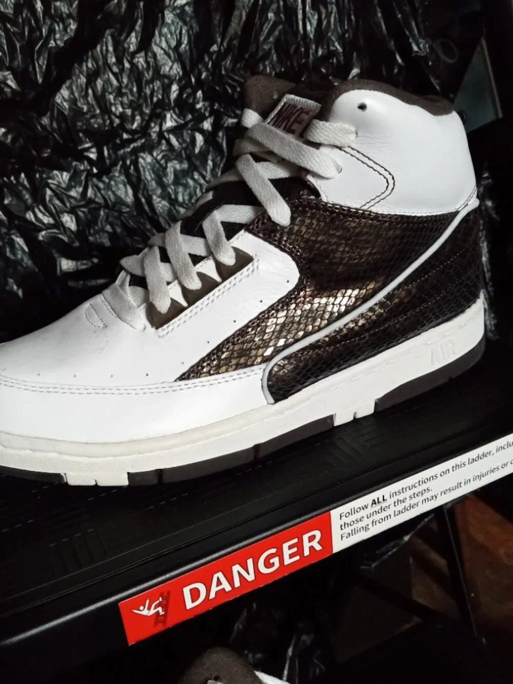 NWT Nike Air Python White Baroque Brown Mens 7 w/Box (READ)